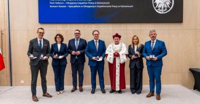 Prezydent i wiceprezydent otrzymali odznaki ŚUM