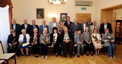 Medale dla par za ponad 50 lat wspólnego życia
